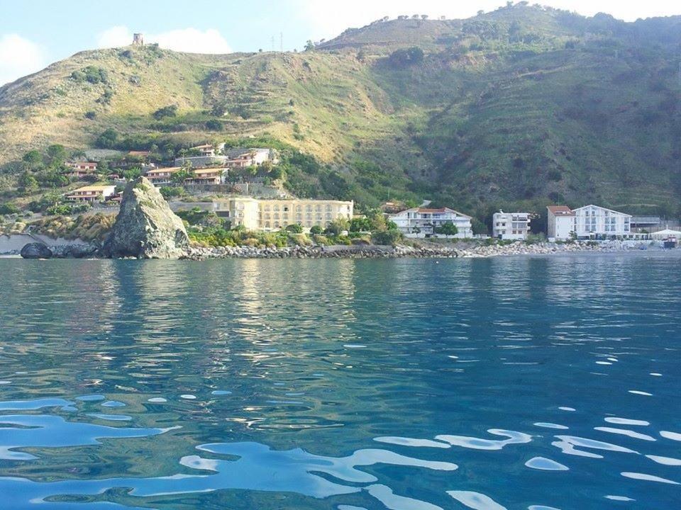 Hotel Ristorante La Scogliera Amantea Esterno foto